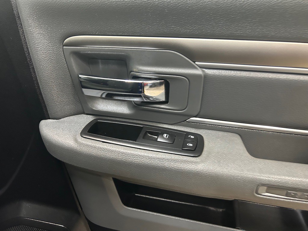 2015 RAM 1500 Image 34