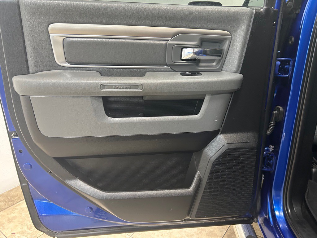 2015 RAM 1500 Image 38