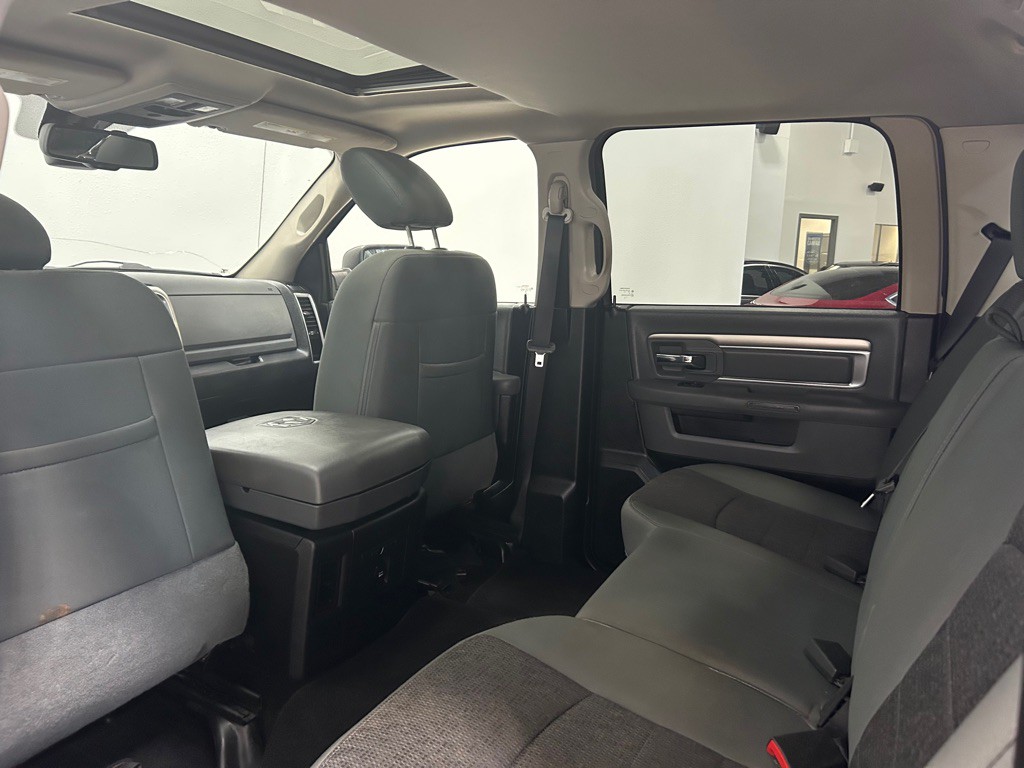 2015 RAM 1500 Image 40