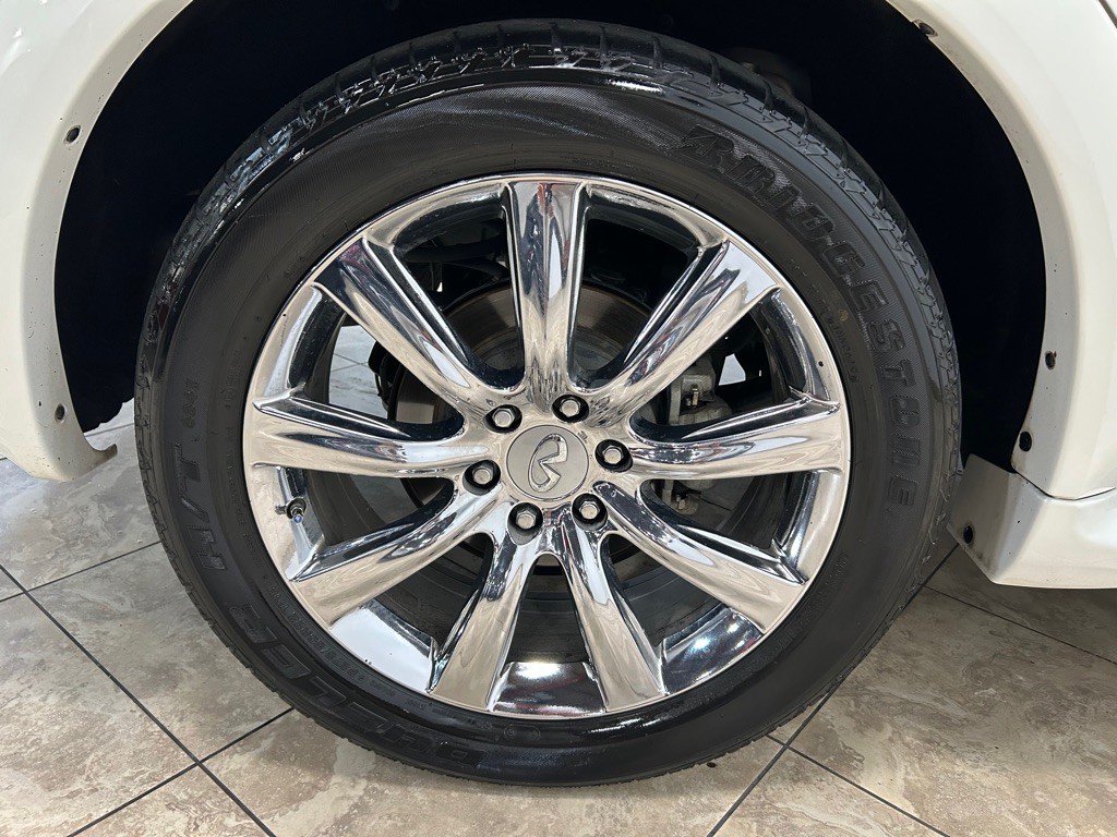 2014 INFINITI QX80 Image 13