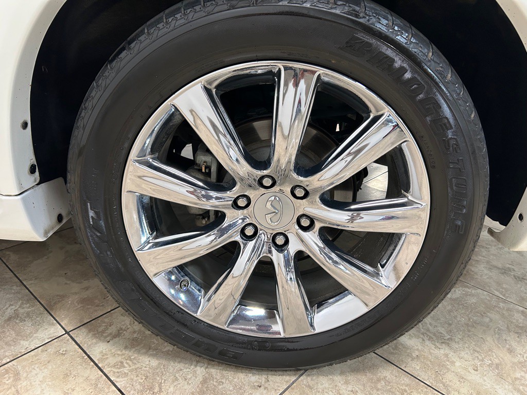 2014 INFINITI QX80 Image 14