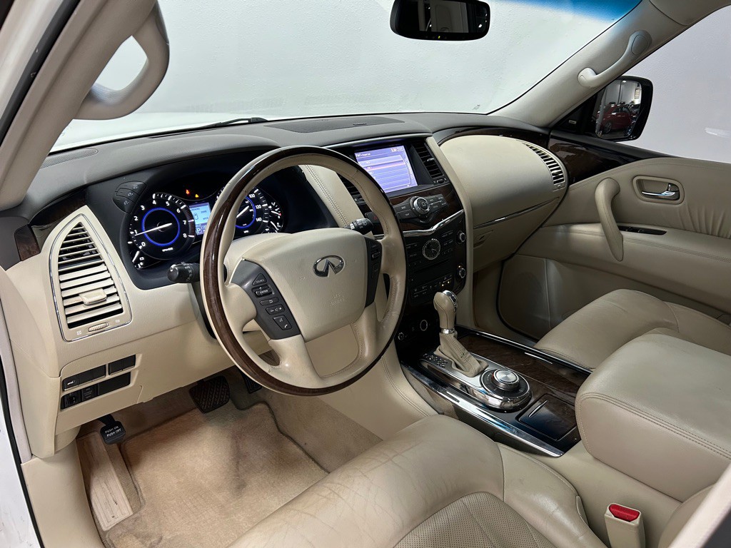 2014 INFINITI QX80 Image 29