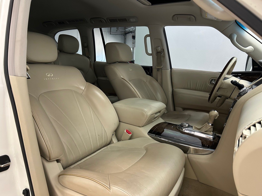2014 INFINITI QX80 Image 34