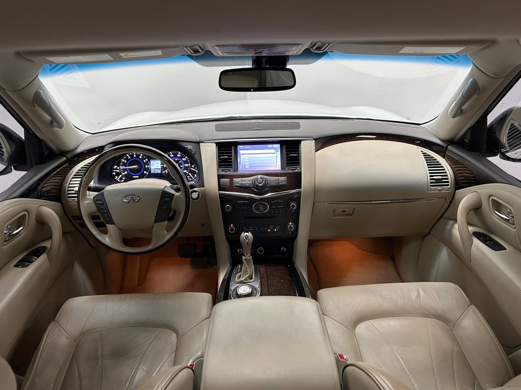 2014 INFINITI QX80 Image 35
