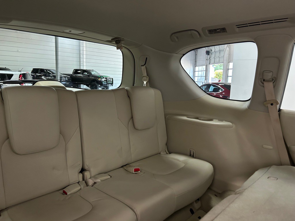 2014 INFINITI QX80 Image 45