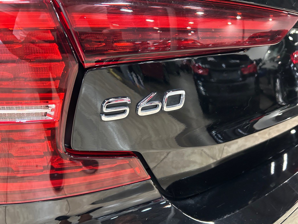 2022 Volvo S60 Image 9