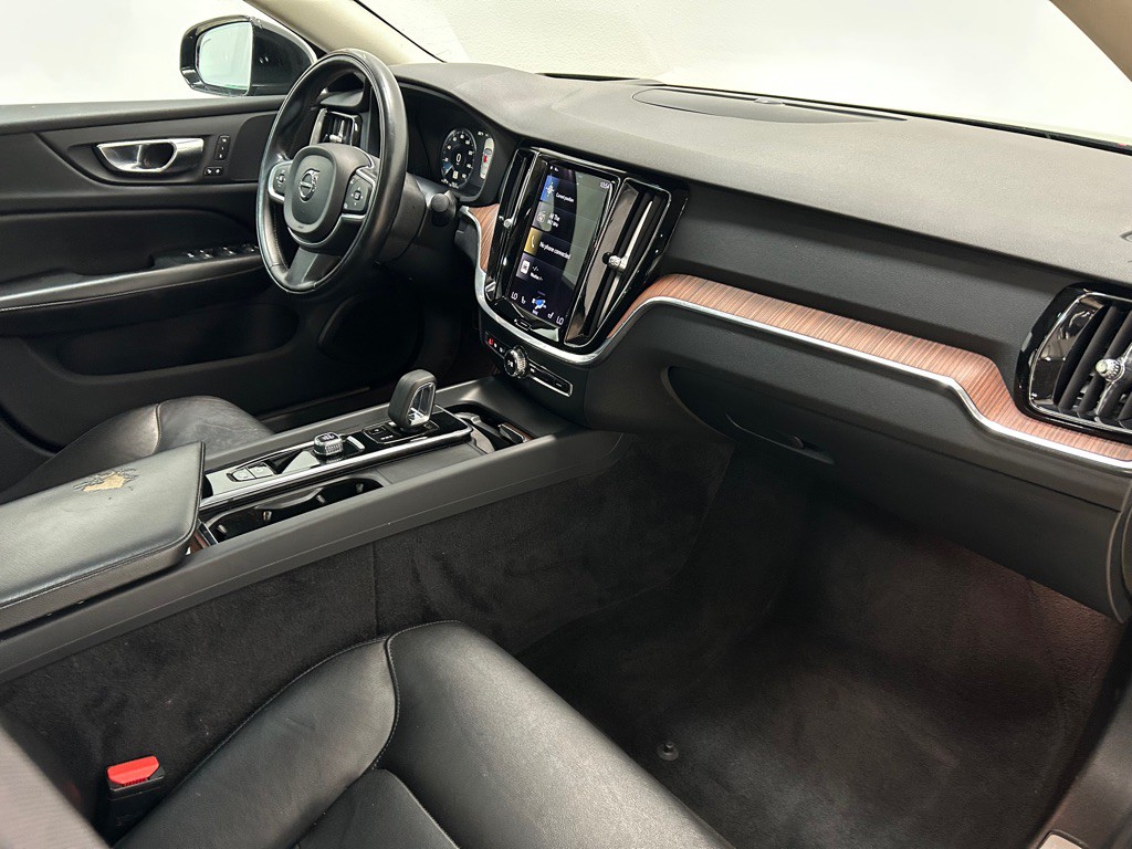 2022 Volvo S60 Image 28