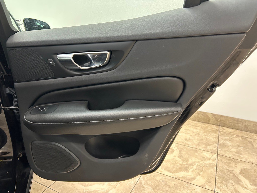 2022 Volvo S60 Image 36