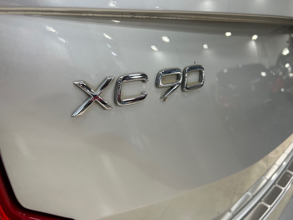 2018 Volvo XC90 Image 10