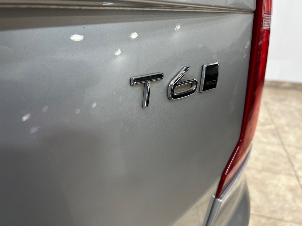 2018 Volvo XC90 Image 11