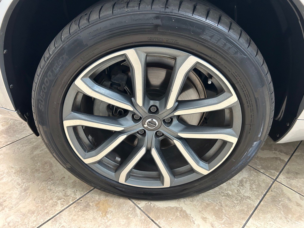 2018 Volvo XC90 Image 15
