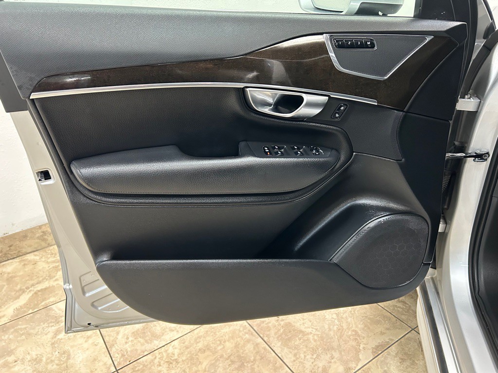 2018 Volvo XC90 Image 16