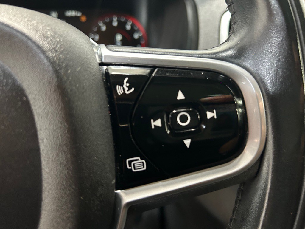 2018 Volvo XC90 Image 25