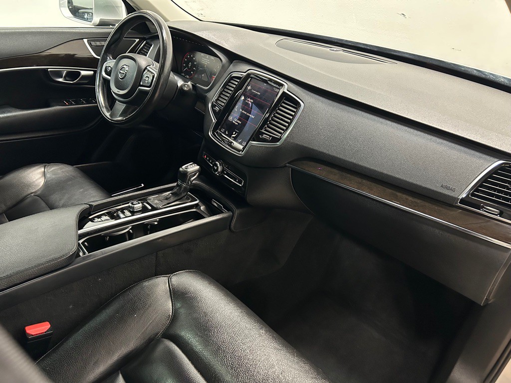 2018 Volvo XC90 Image 31