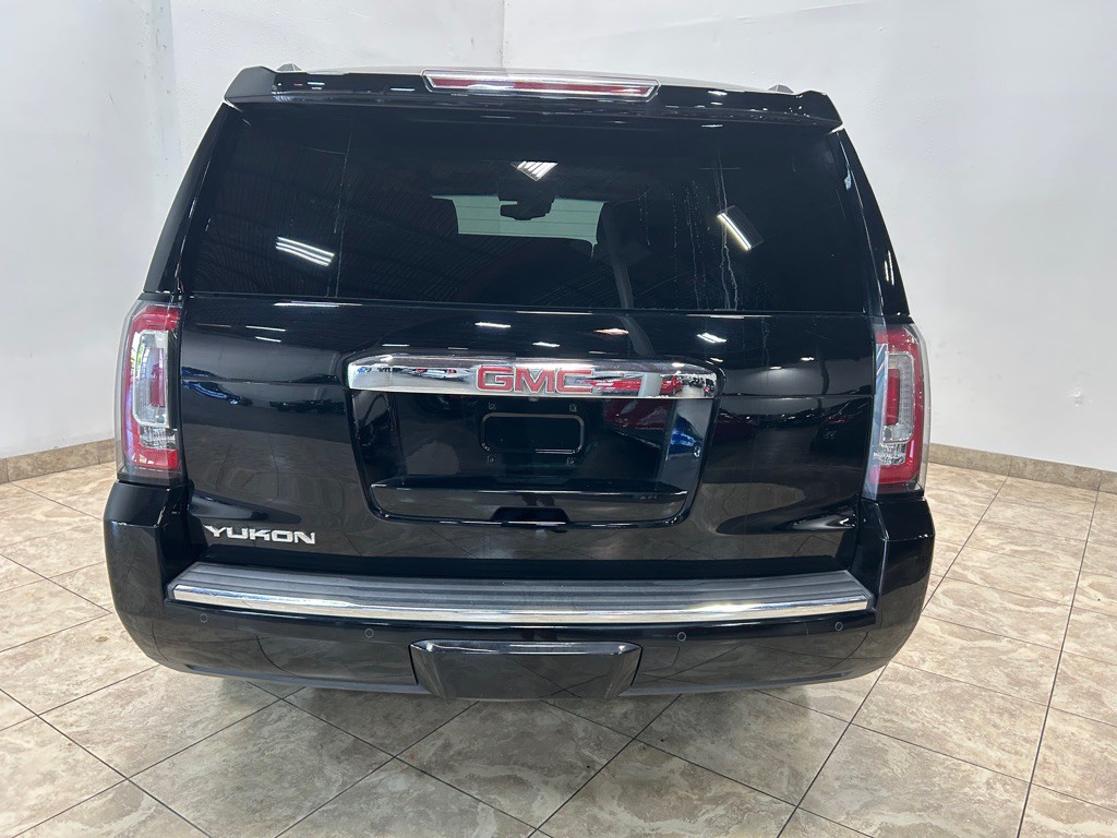 2015 GMC Yukon Image 8