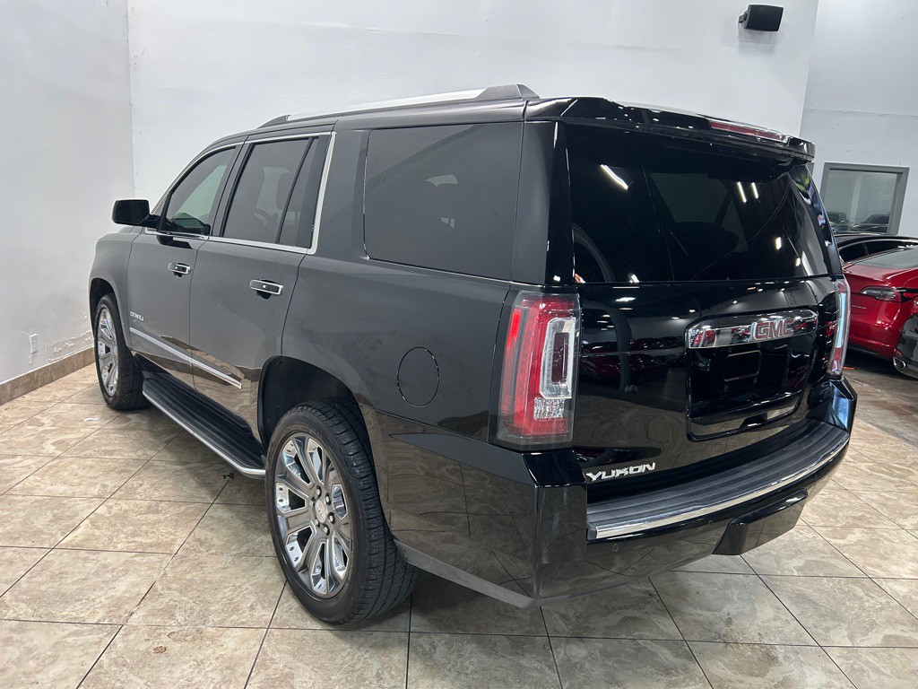 2015 GMC Yukon Image 9
