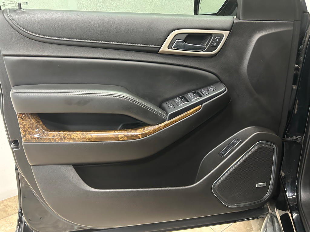 2015 GMC Yukon Image 16