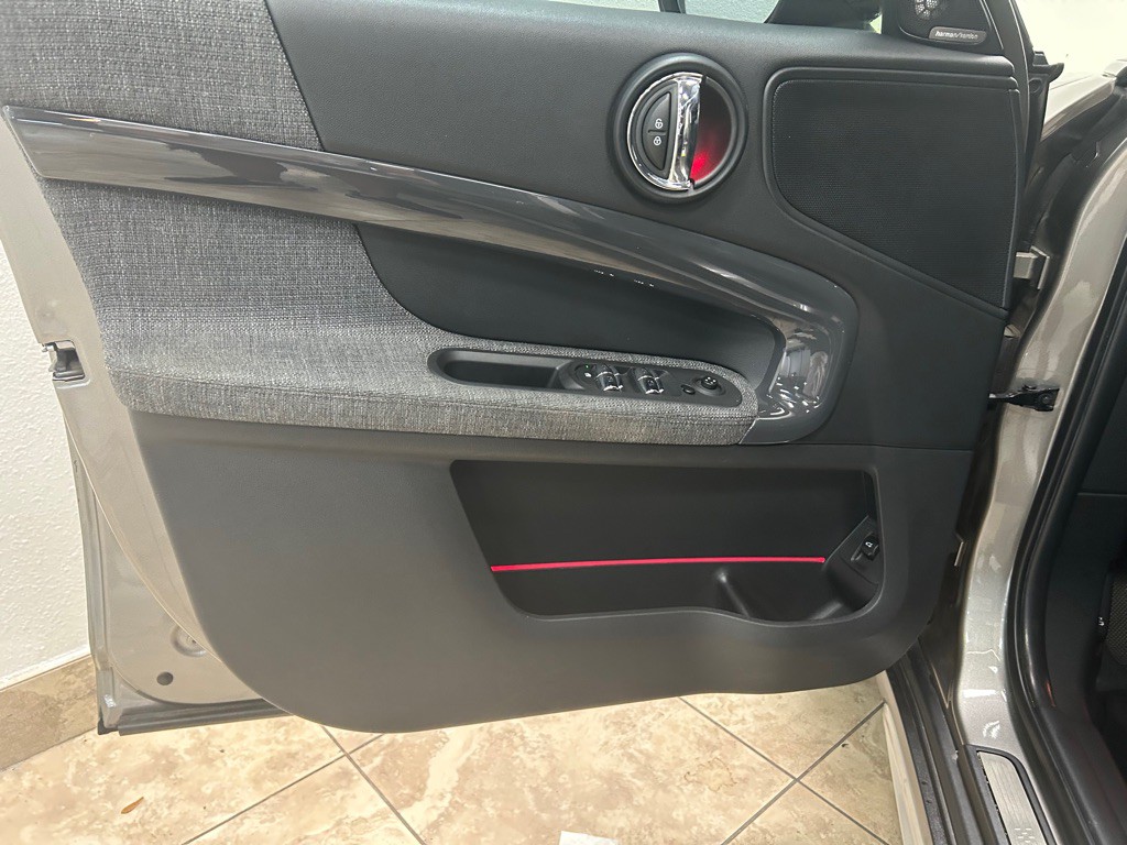 2020 MINI Countryman Image 16