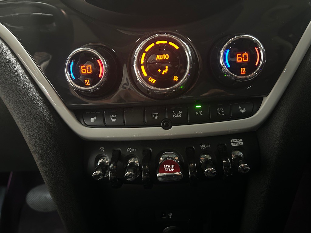 2020 MINI Countryman Image 23