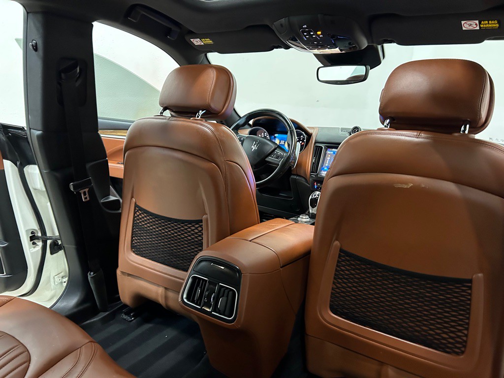 2017 Maserati Levante Image 21