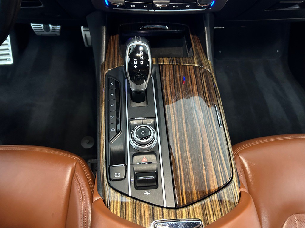 2017 Maserati Levante Image 27