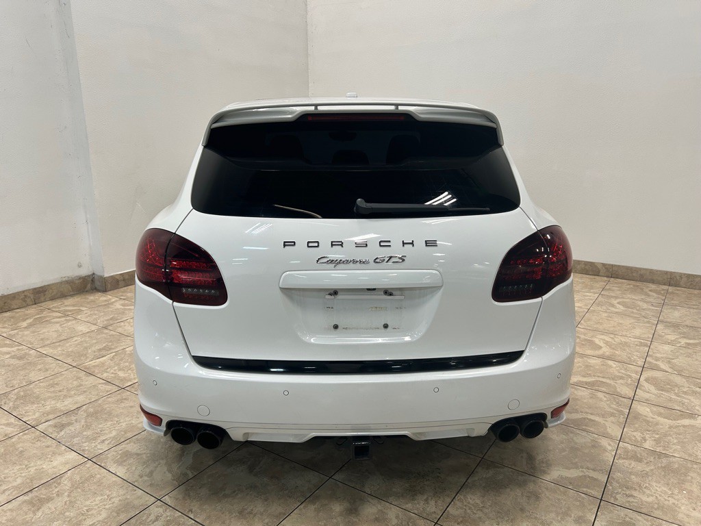 2014 Porsche Cayenne Image 8