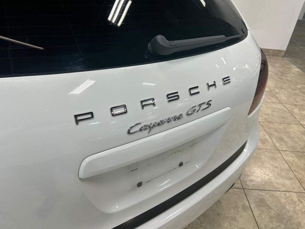 2014 Porsche Cayenne Image 10