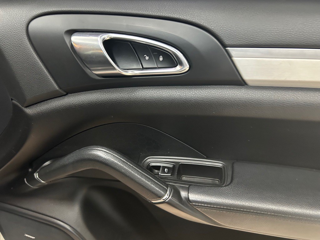 2014 Porsche Cayenne Image 28