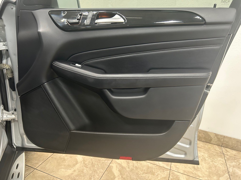 2015 Mercedes-Benz M-Class Image 29