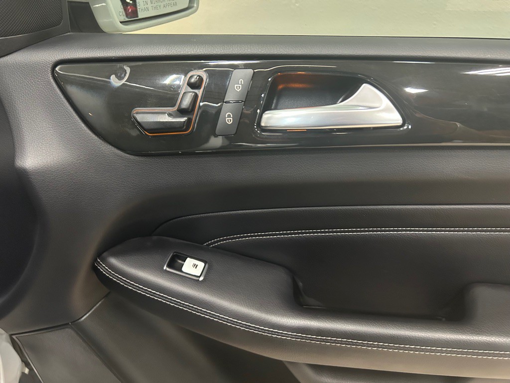 2015 Mercedes-Benz M-Class Image 30