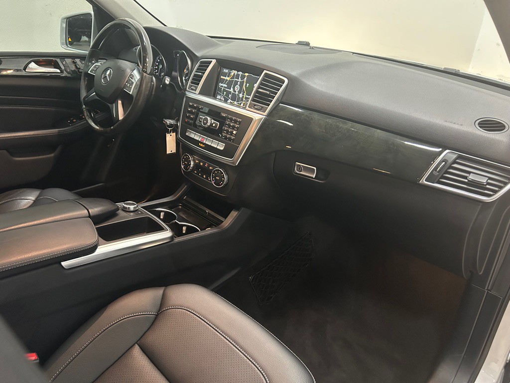 2015 Mercedes-Benz M-Class Image 31