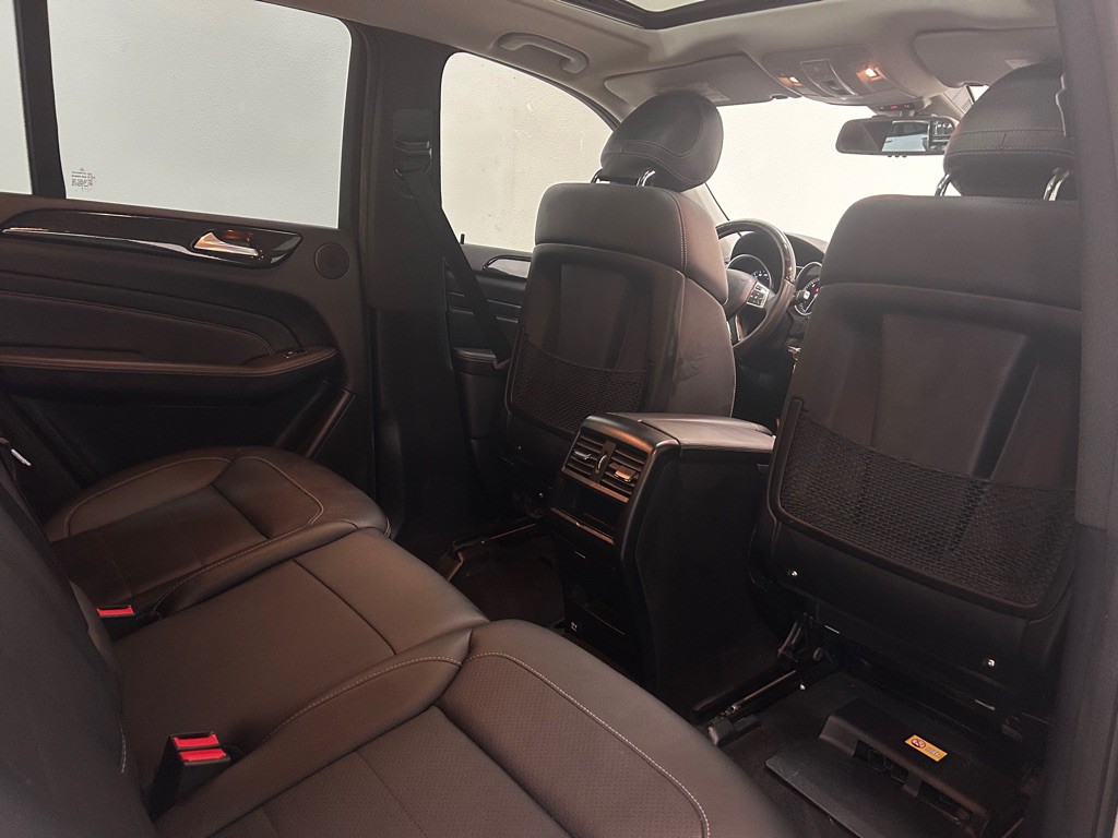 2015 Mercedes-Benz M-Class Image 40