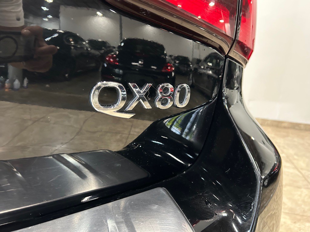 2020 INFINITI QX80 Image 10