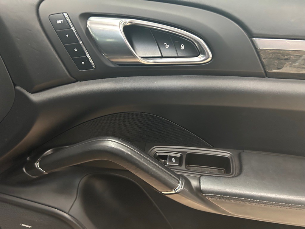 2013 Porsche Cayenne Image 27