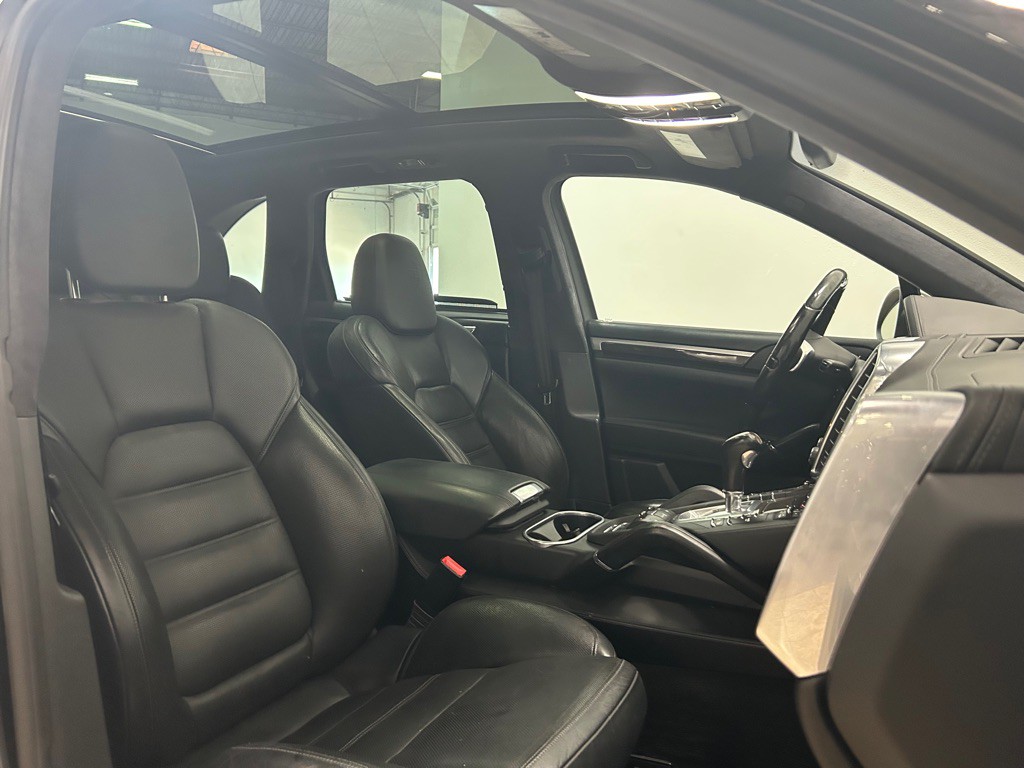 2013 Porsche Cayenne Image 29