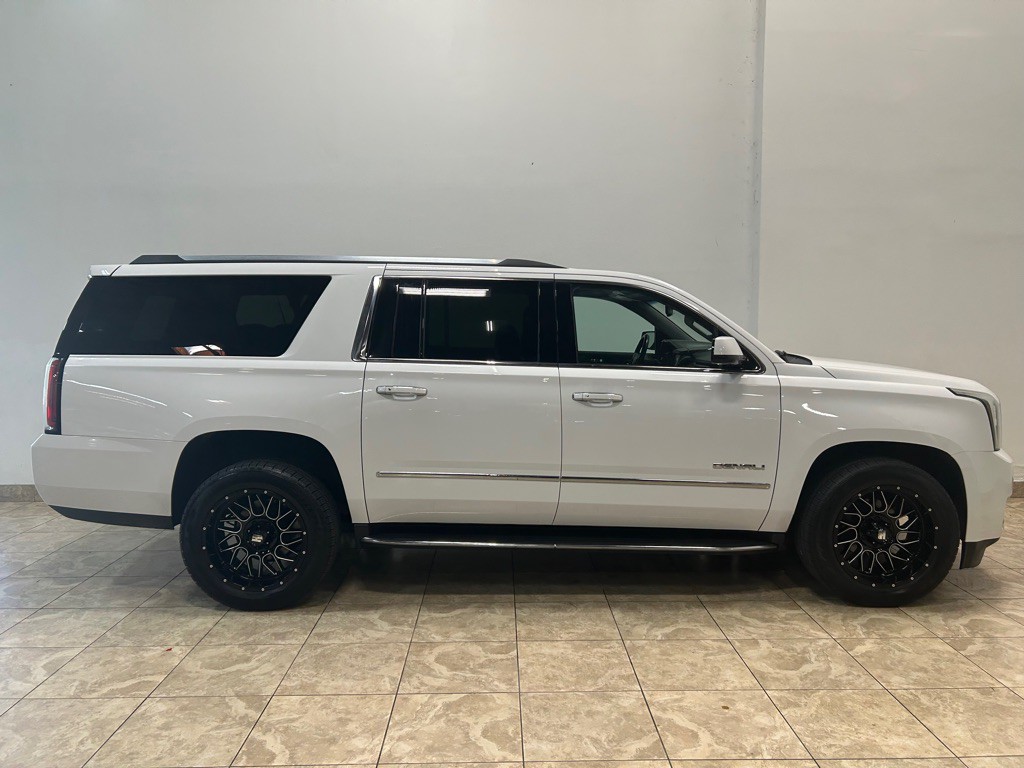 2020 GMC Yukon Image 6