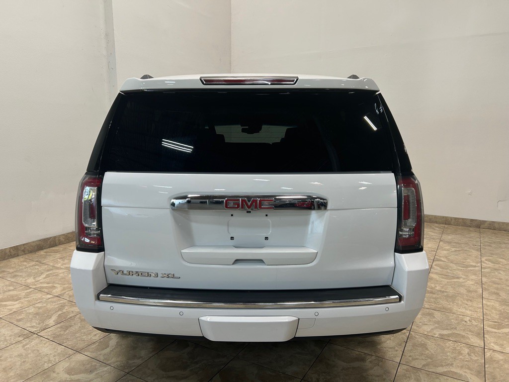 2020 GMC Yukon Image 8