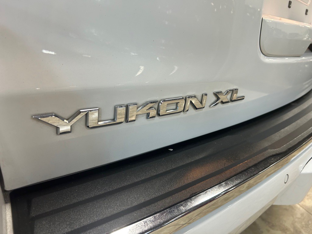 2020 GMC Yukon Image 10