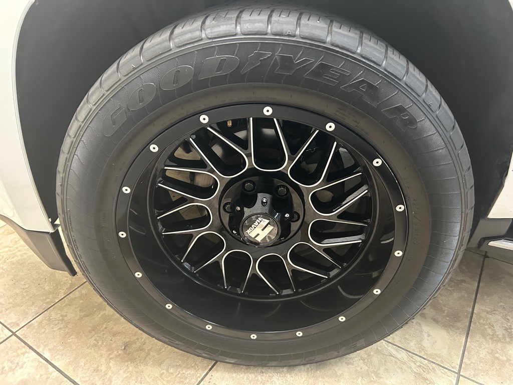 2020 GMC Yukon Image 11