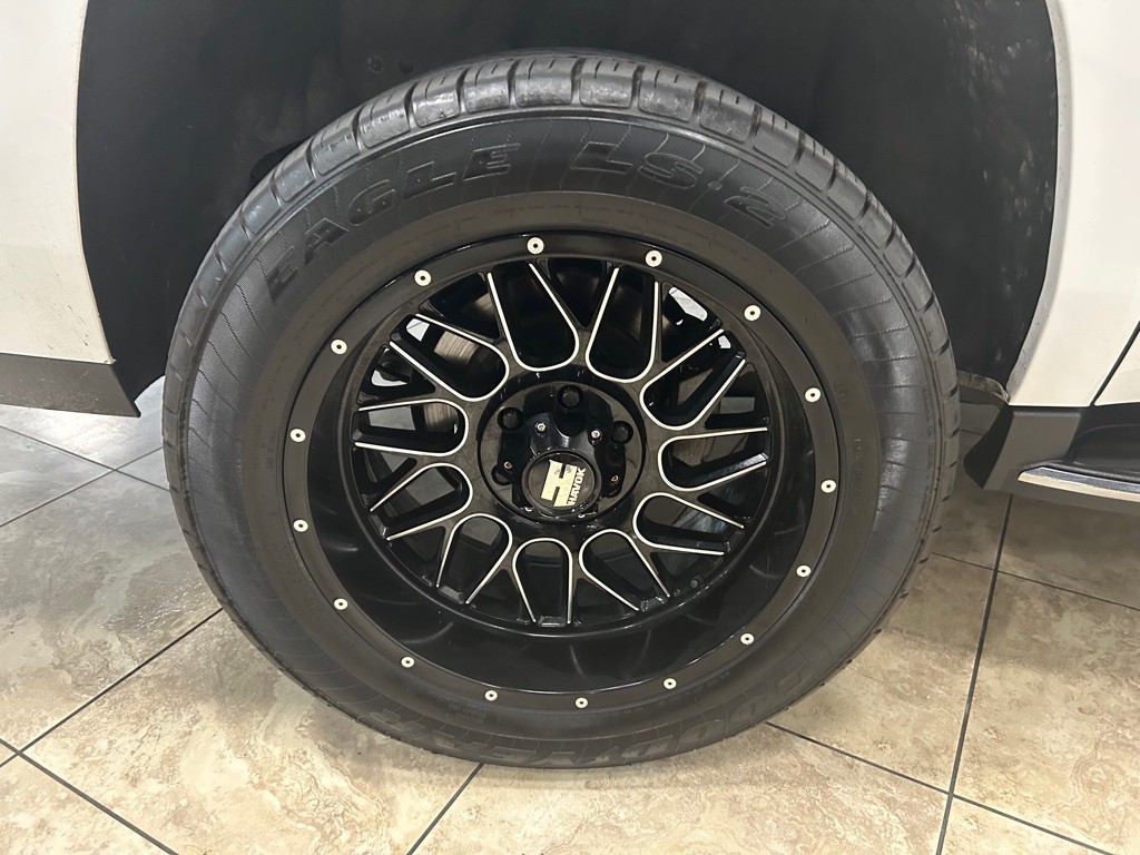 2020 GMC Yukon Image 13