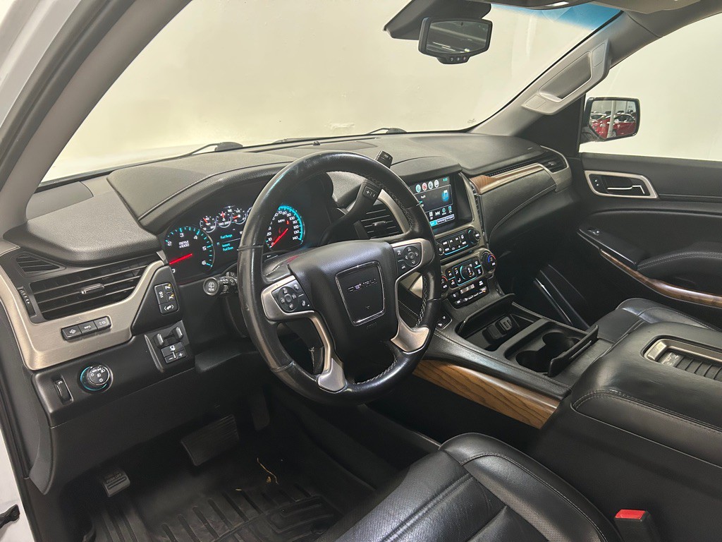 2020 GMC Yukon Image 25