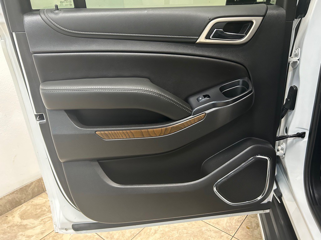 2020 GMC Yukon Image 32