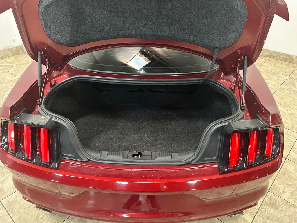 2016 Ford Mustang Image 35