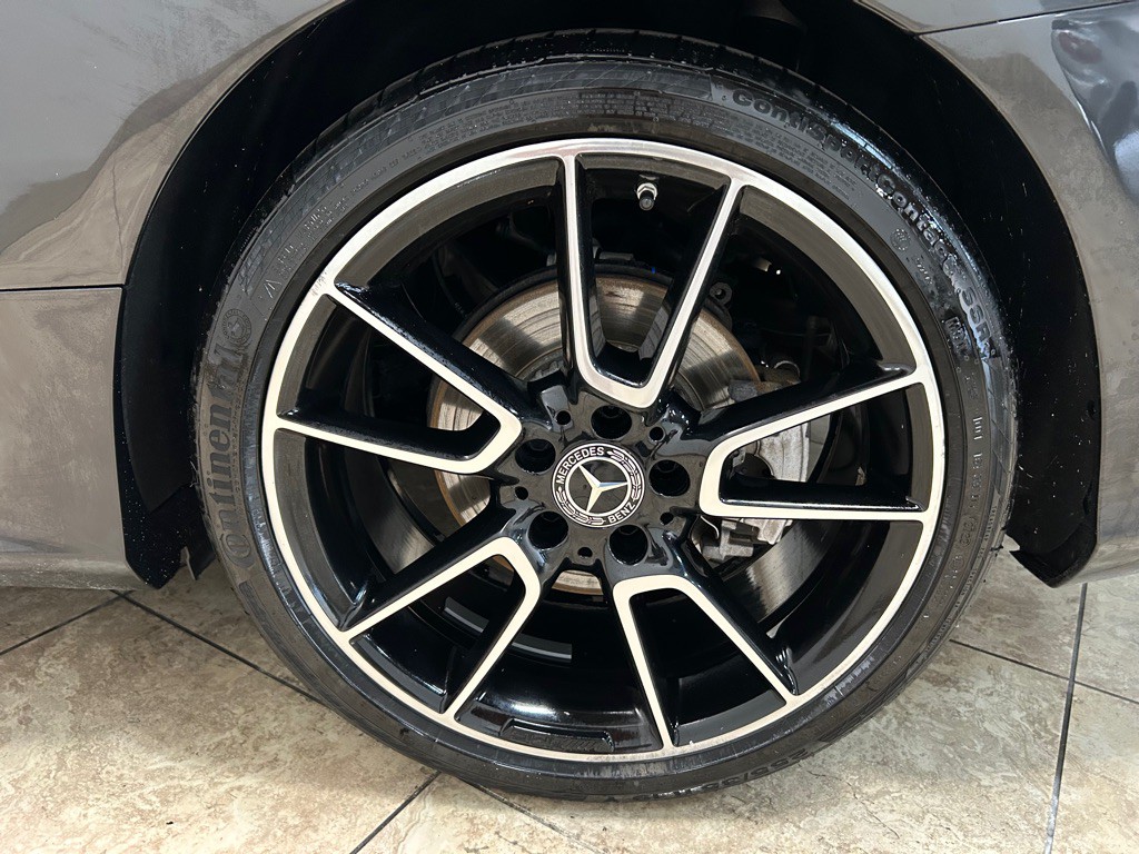 2019 Mercedes-Benz C-Class Image 13