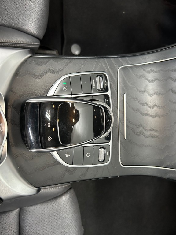 2019 Mercedes-Benz C-Class Image 23