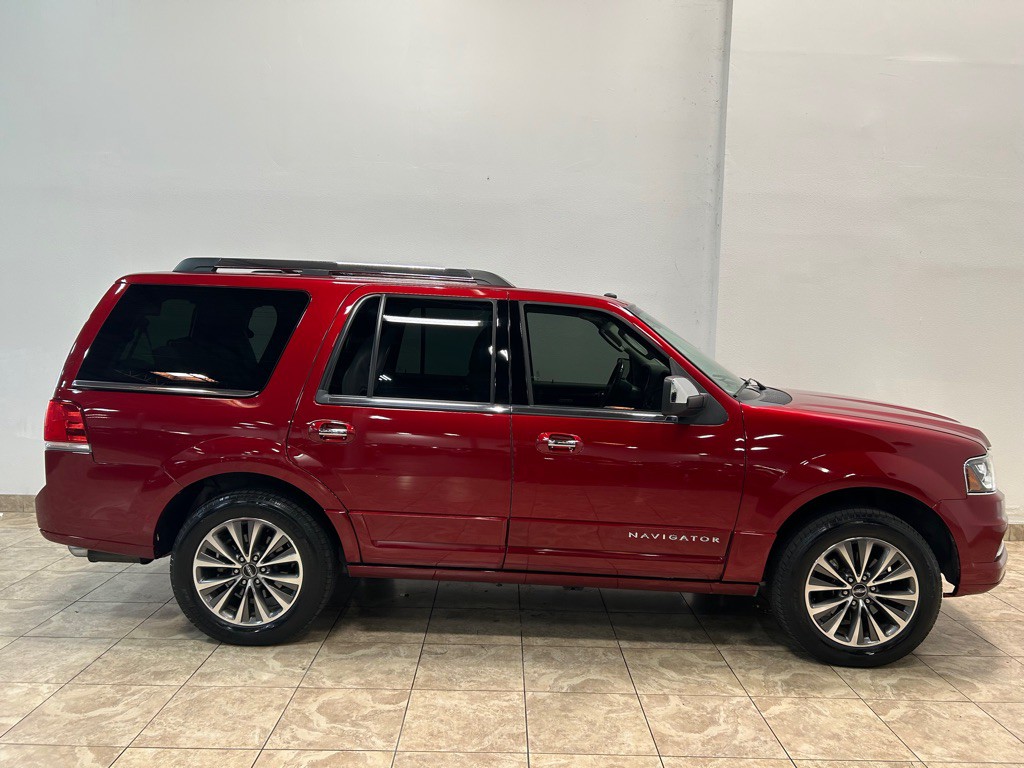 2017 Lincoln Navigator Image 6