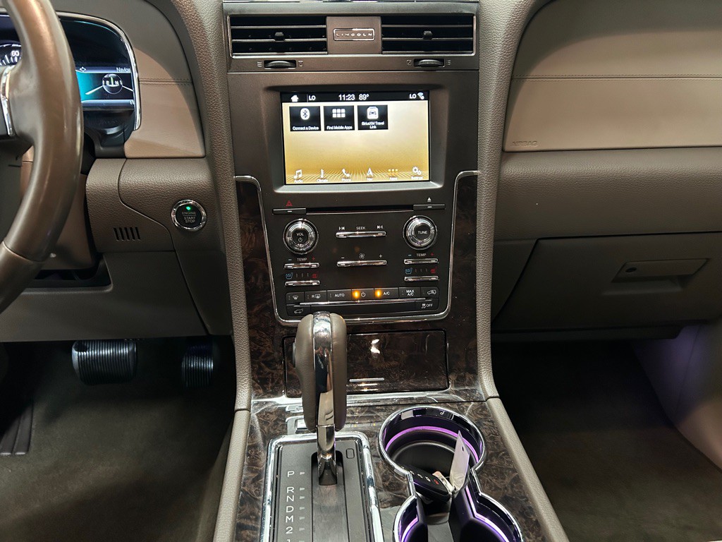 2017 Lincoln Navigator Image 27