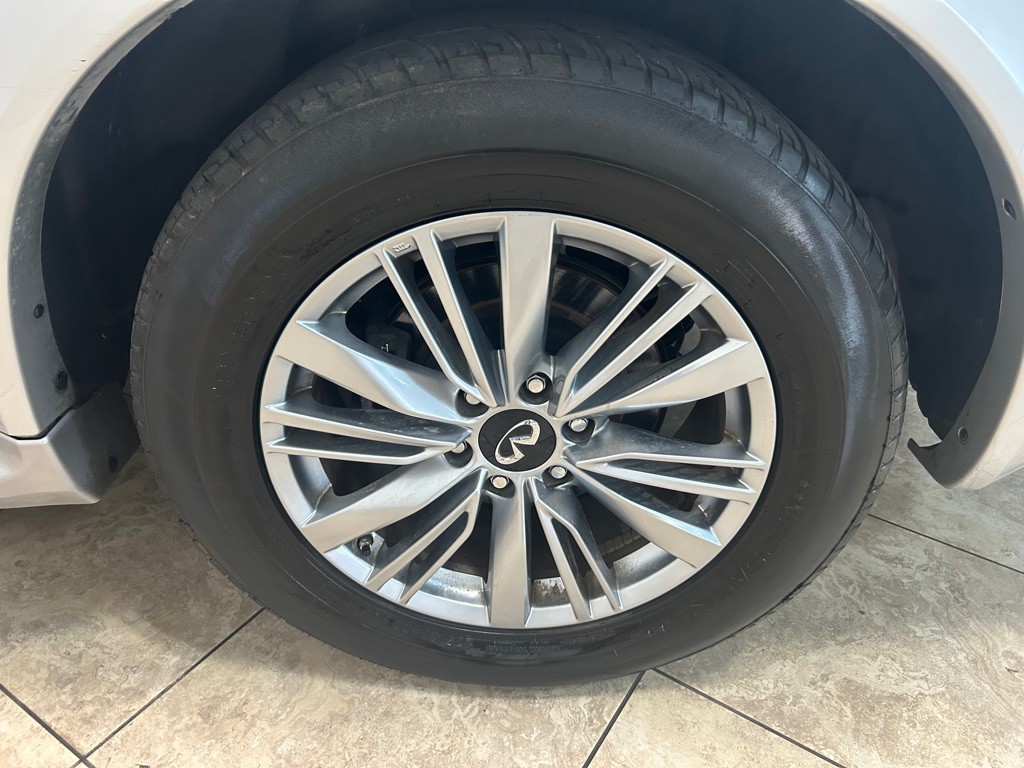 2020 INFINITI QX80 Image 11