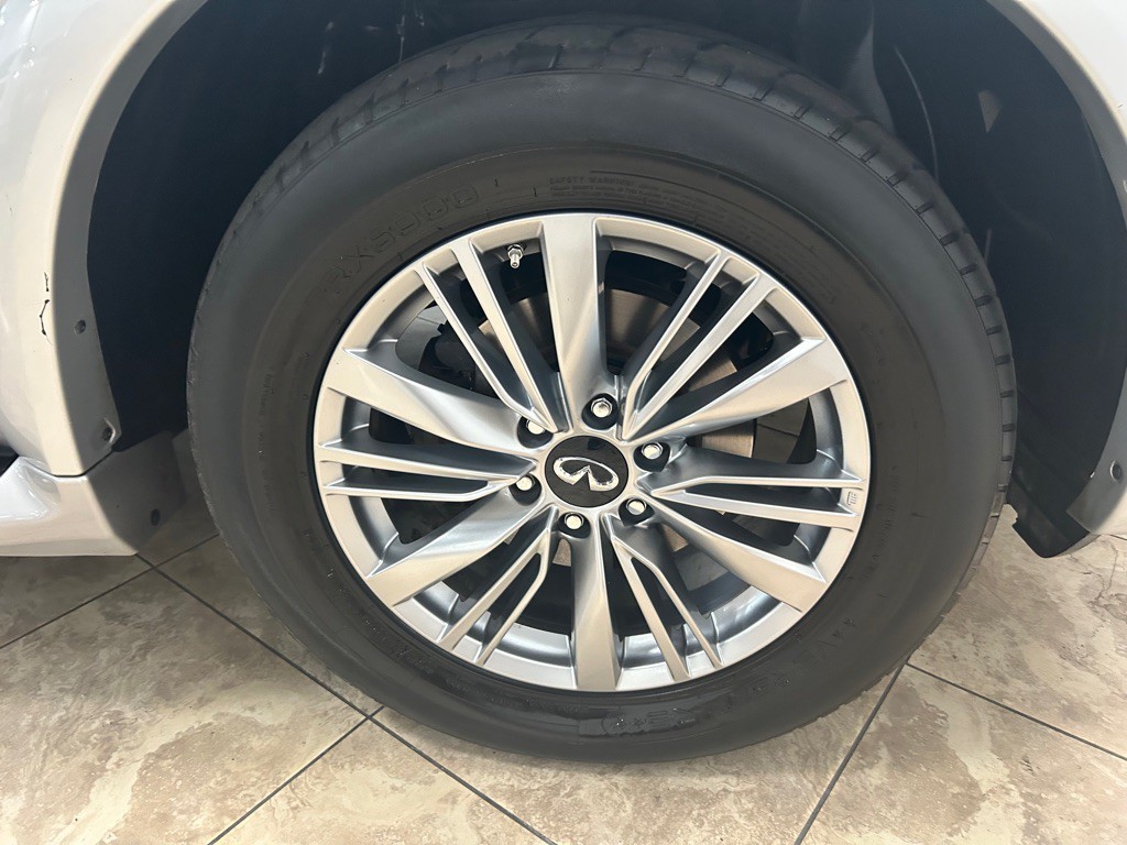 2020 INFINITI QX80 Image 12