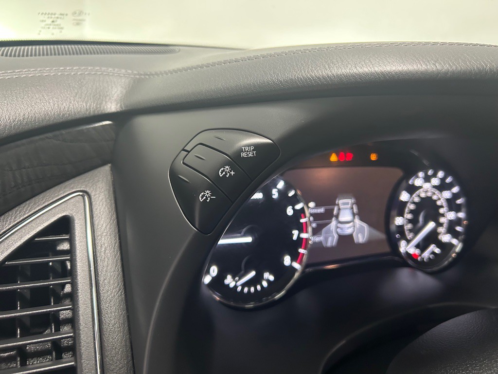 2020 INFINITI QX80 Image 19